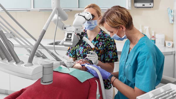 Root canal treatment performed by experienced doctor Gdansk Poland